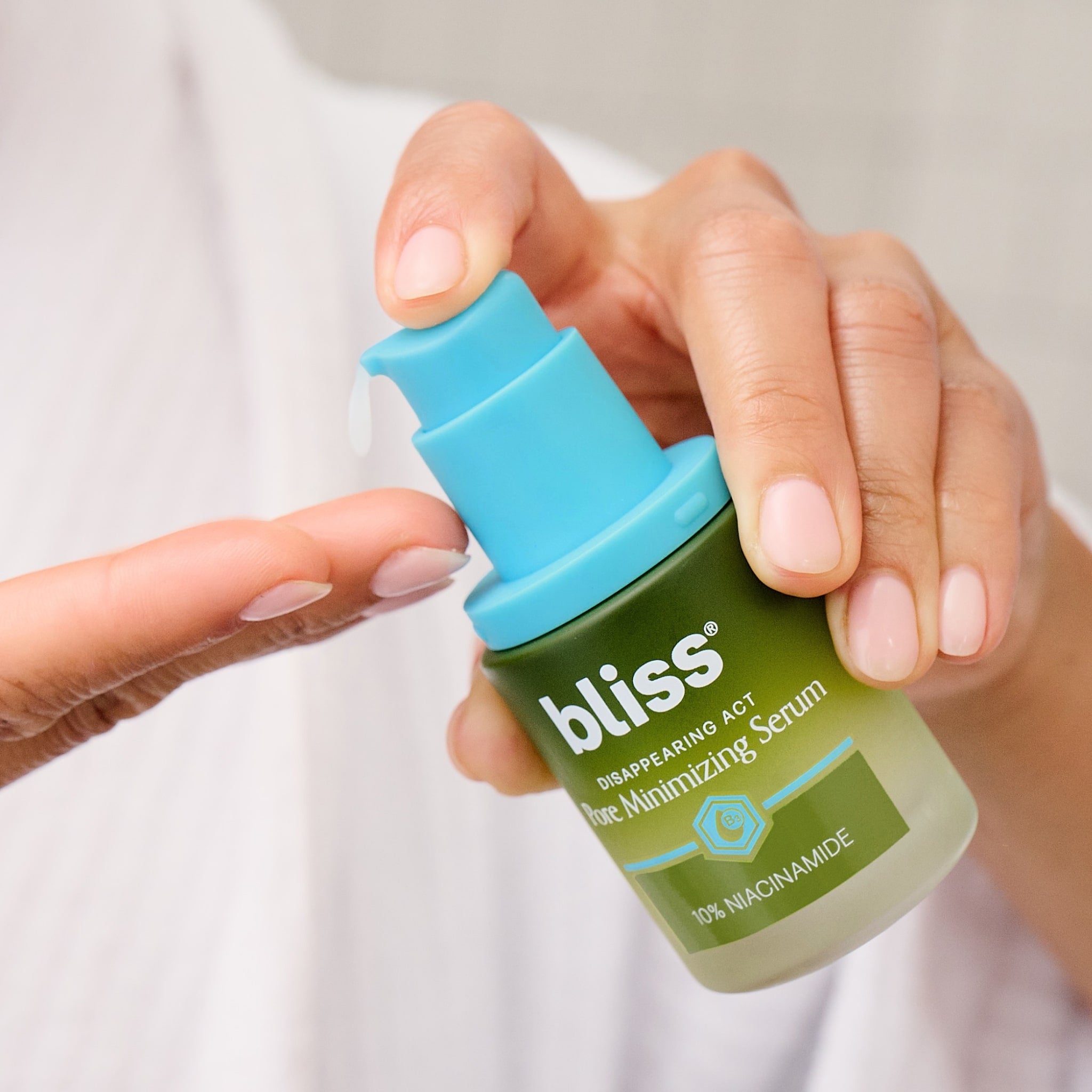 Disappearing Act Niacinamide Pore-Minimizing Serum - Image 6